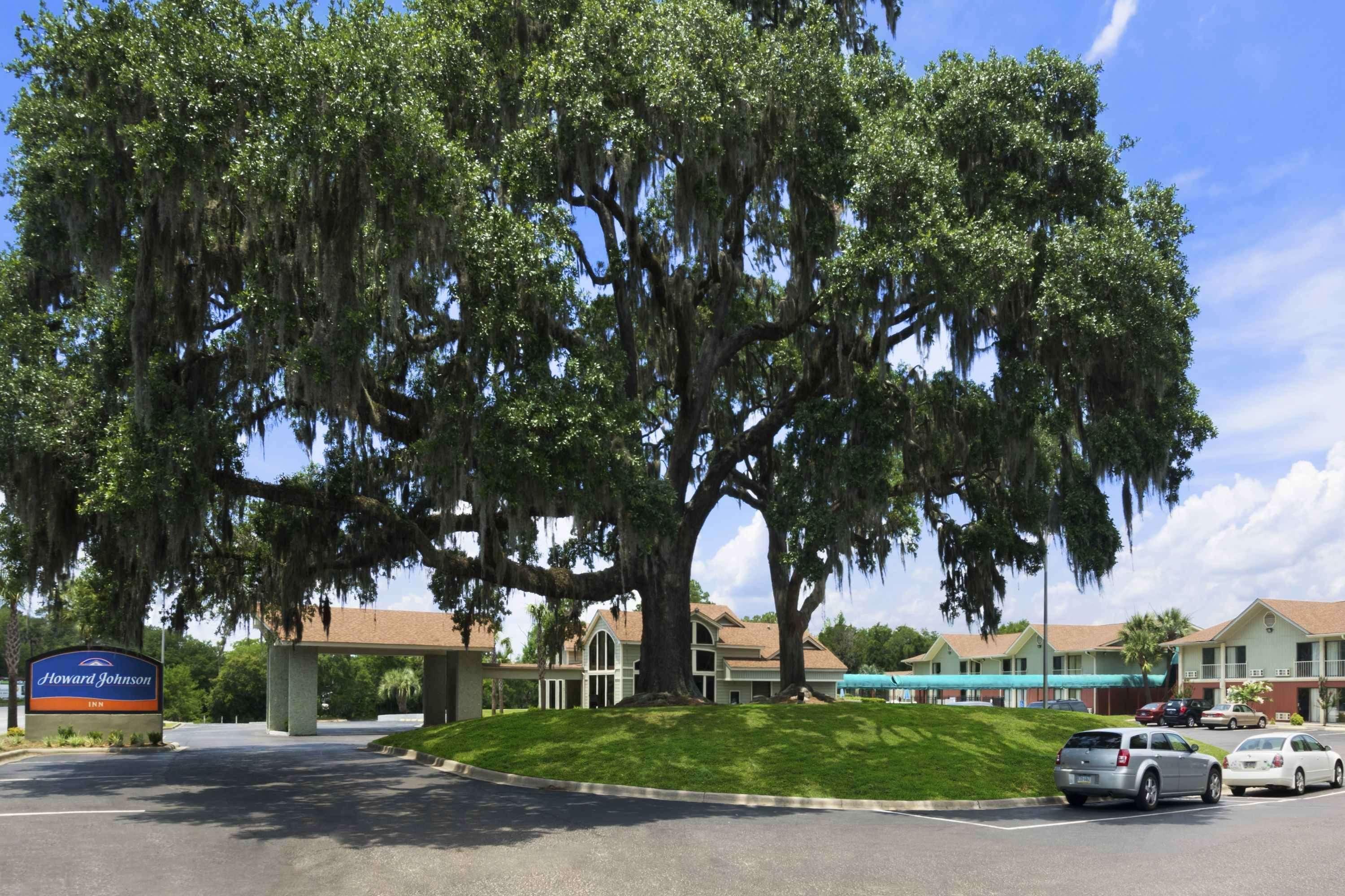 Howard Johnson By Wyndham Beaufort/Parris Island Εξωτερικό φωτογραφία